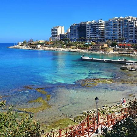 Gorgeous Apartment With Terrace In Fort Cambridge, Pool Sliema Bagian luar foto