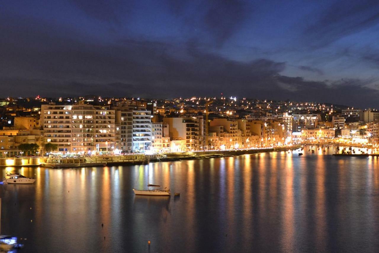 Gorgeous Apartment With Terrace In Fort Cambridge, Pool Sliema Bagian luar foto