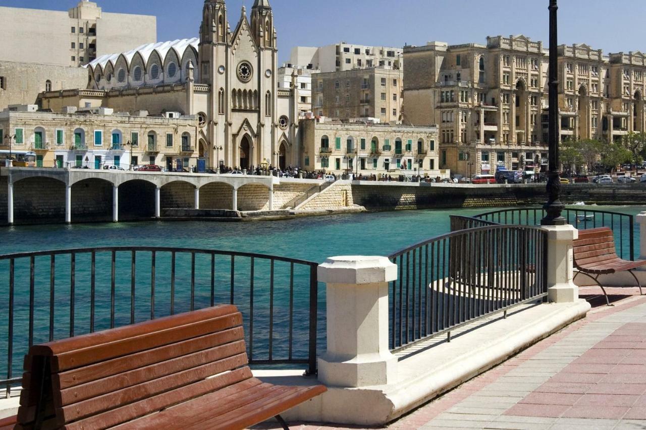 Gorgeous Apartment With Terrace In Fort Cambridge, Pool Sliema Bagian luar foto